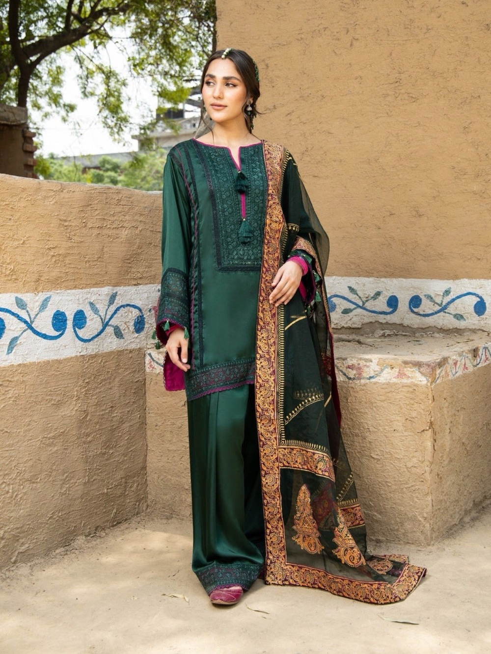 Elegant Dark Green Women's short shirt with farshi shalwar & Dupatta Set